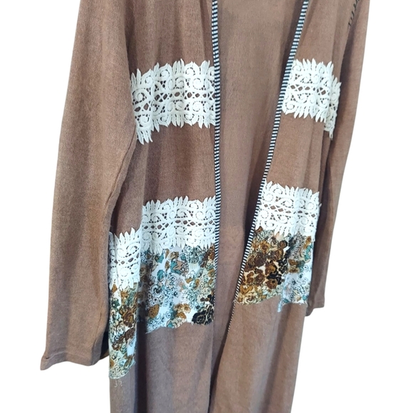 Gimmicks by BKE Floral Paisley Open Front Sweater Cardigan - Picture 2 of 8